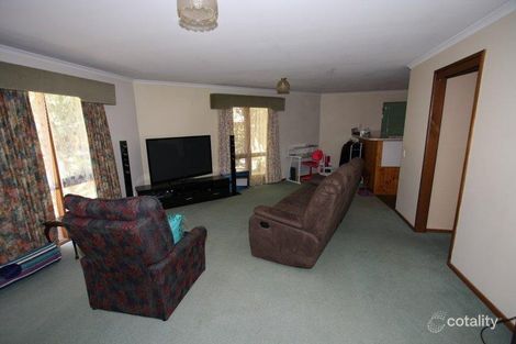 Property photo of 211 Learmonth Street Buninyong VIC 3357