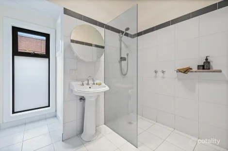Property photo of 2A St Kinnord Street Aberfeldie VIC 3040