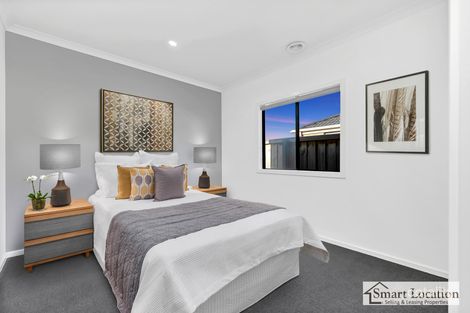 Property photo of 28 Stoke Circuit Wollert VIC 3750