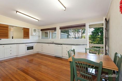 Property photo of 29 Danina Street Mansfield QLD 4122