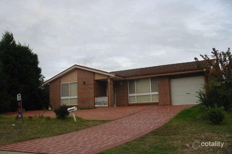 Property photo of 1 Hydrangea Place Macquarie Fields NSW 2564