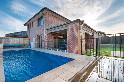 Property photo of 6 Mallacoota Way Craigieburn VIC 3064