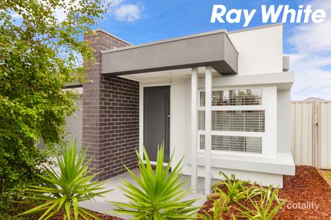 Property photo of 20 Celebration Circuit Pakenham VIC 3810