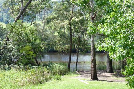 Property photo of 42 Anglers Parade Fishermans Paradise NSW 2539