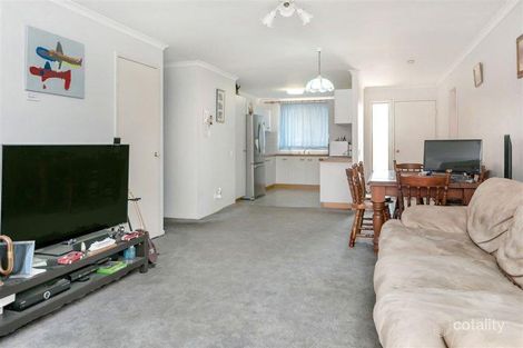 Property photo of 8/17 Gibbs Street Churchill QLD 4305