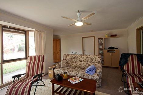 Property photo of 25 Theodore Terrace Berwick VIC 3806