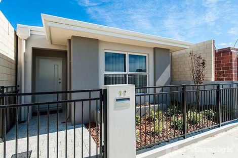 Property photo of 11 Venulosa Avenue Halls Head WA 6210