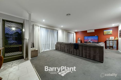 Property photo of 5 Claire Close Pakenham VIC 3810