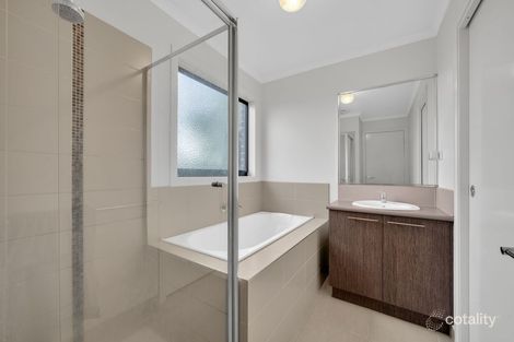 Property photo of 23/107 Army Road Pakenham VIC 3810