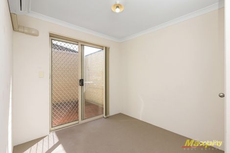 Property photo of 2/9 Holland Street Gosnells WA 6110