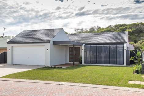 32 Cornfield Pl, Hillarys, WA 6025