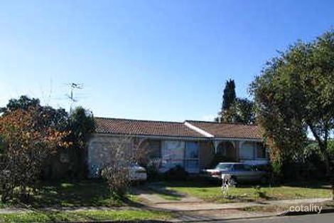 Property photo of 26 Glenroy Crescent St Johns Park NSW 2176