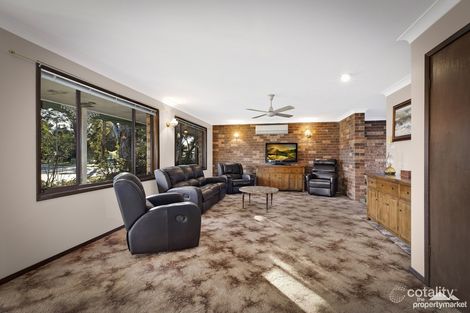 Property photo of 43 Grevillea Crescent Berkeley Vale NSW 2261