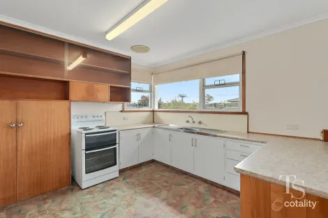 Property photo of 4 Redwood Crescent Youngtown TAS 7249