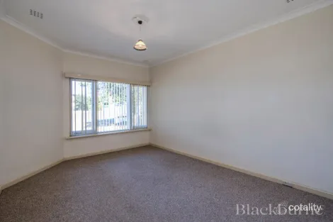 Property photo of 33 April Road Dianella WA 6059