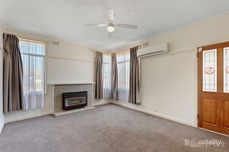 Property photo of 11 Douglas Street Kangaroo Flat VIC 3555