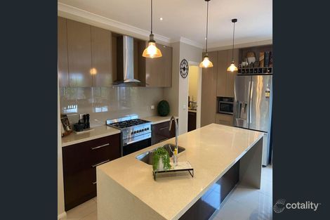 Property photo of 26 Freshfields Drive Cranbourne North VIC 3977
