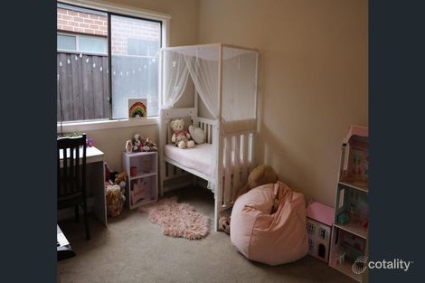 Property photo of 26 Freshfields Drive Cranbourne North VIC 3977