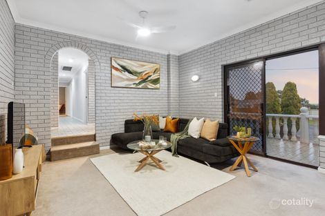 Property photo of 10 Blenheim Place Swan View WA 6056