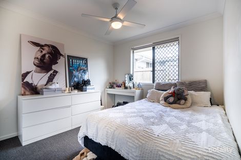 Property photo of 18 Sapphire Street Park Ridge QLD 4125