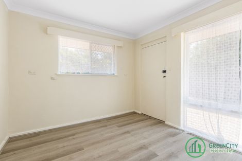 Property photo of 33 Eclipse Way Beckenham WA 6107