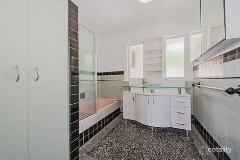 Property photo of 51 Paramount Terrace Seven Hills QLD 4170