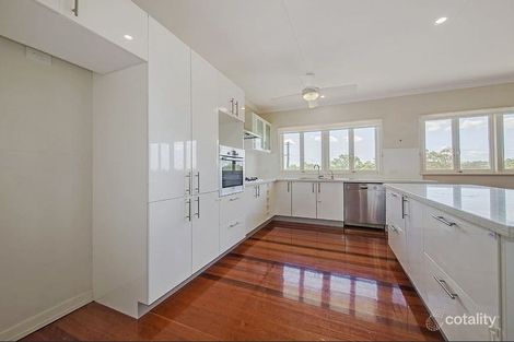 Property photo of 51 Paramount Terrace Seven Hills QLD 4170