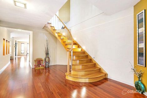 Property photo of 4 Parade Avenue Keysborough VIC 3173