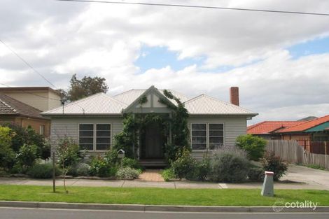 10 York St, Strathmore, VIC 3041