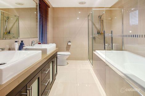 Property photo of 13 Gleneagles Avenue Mornington VIC 3931
