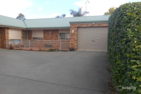 1/8 Cobden Pl, Parkes, NSW 2870
