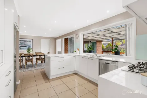 Property photo of 5 Thomas Hardy Drive Templestowe VIC 3106