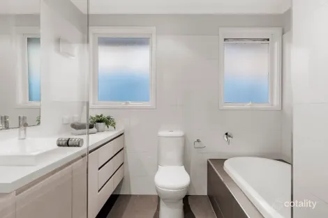 Property photo of 5 Thomas Hardy Drive Templestowe VIC 3106