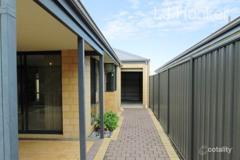 Property photo of 10 Songlark Court Baldivis WA 6171