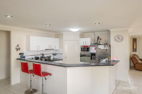 Property photo of 3 Parkview Close Southside QLD 4570
