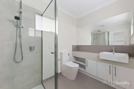 Property photo of 2/145 Oriel Road Bellfield VIC 3081