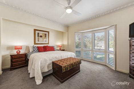 Property photo of 1 Sassella Street Bentleigh East VIC 3165