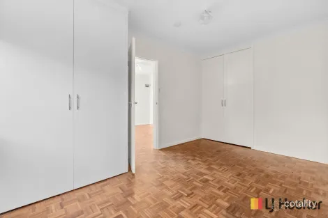 Property photo of 25 Jelbart Street Mawson ACT 2607