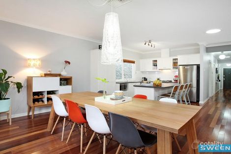 Property photo of 34 Mount Way Caroline Springs VIC 3023