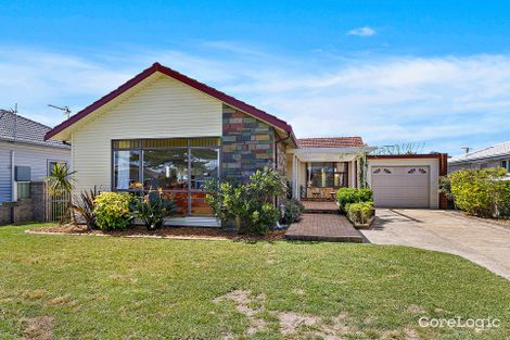 Property photo of 16 Banksia Avenue Windang NSW 2528