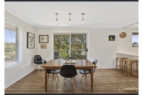 Property photo of 10 Catto Street Centenary Heights QLD 4350