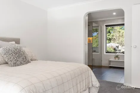 Property photo of 5A Slattery Crescent Gisborne VIC 3437