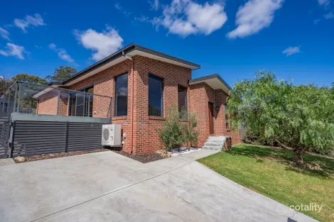 Property photo of 28 Camrise Drive Cambridge TAS 7170