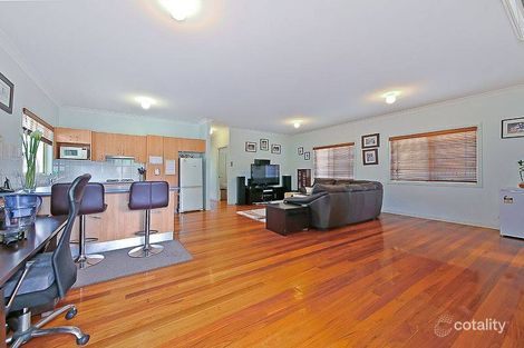 Property photo of 77 Camelia Street Cannon Hill QLD 4170