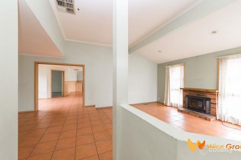 Property photo of 13 Baringa Park Drive Narre Warren South VIC 3805