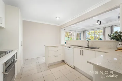 Property photo of 27 Lomond Crescent Winston Hills NSW 2153