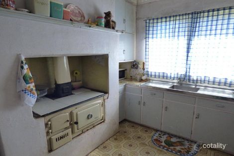 Property photo of 13 Grey Street Wallendbeen NSW 2588