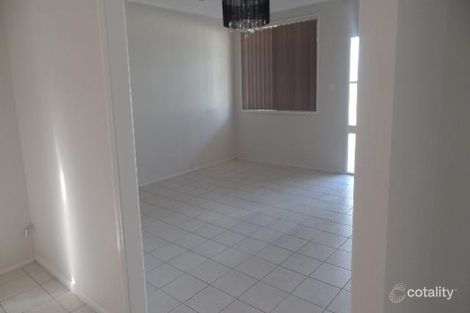 Property photo of 17 Glenelg Court Wattle Grove NSW 2173