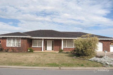 2 Katcomba Ct, West Lakes, SA 5021