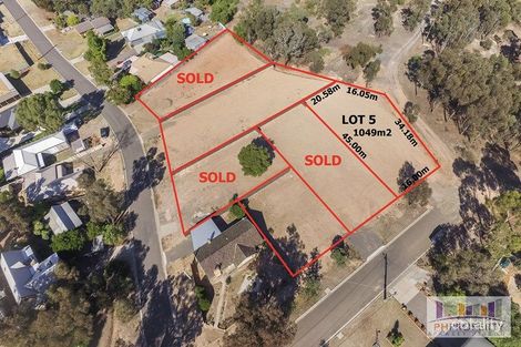 Property photo of 37 Moon Street Eaglehawk VIC 3556